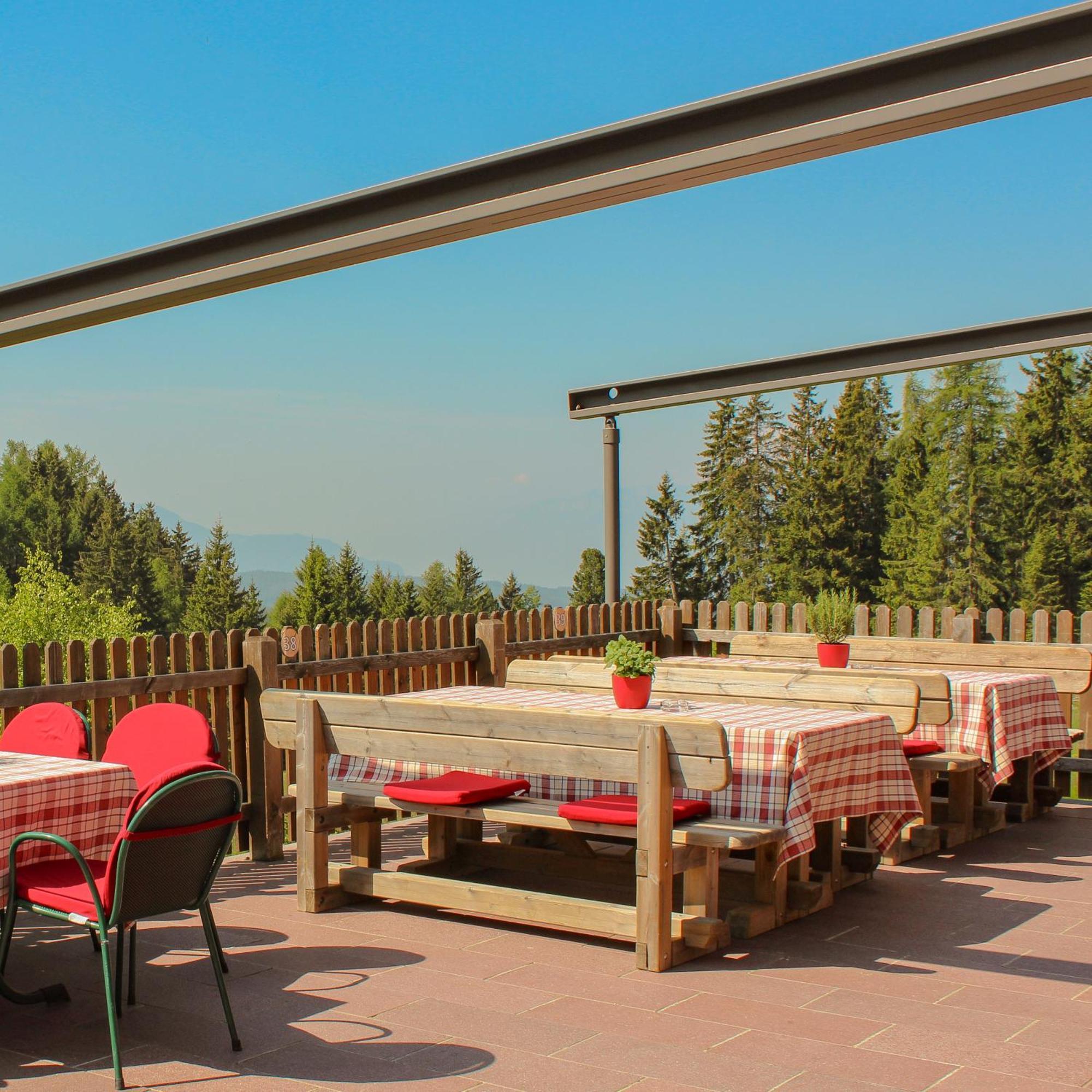 Berghotel Zum Zirm Коллальбо Экстерьер фото